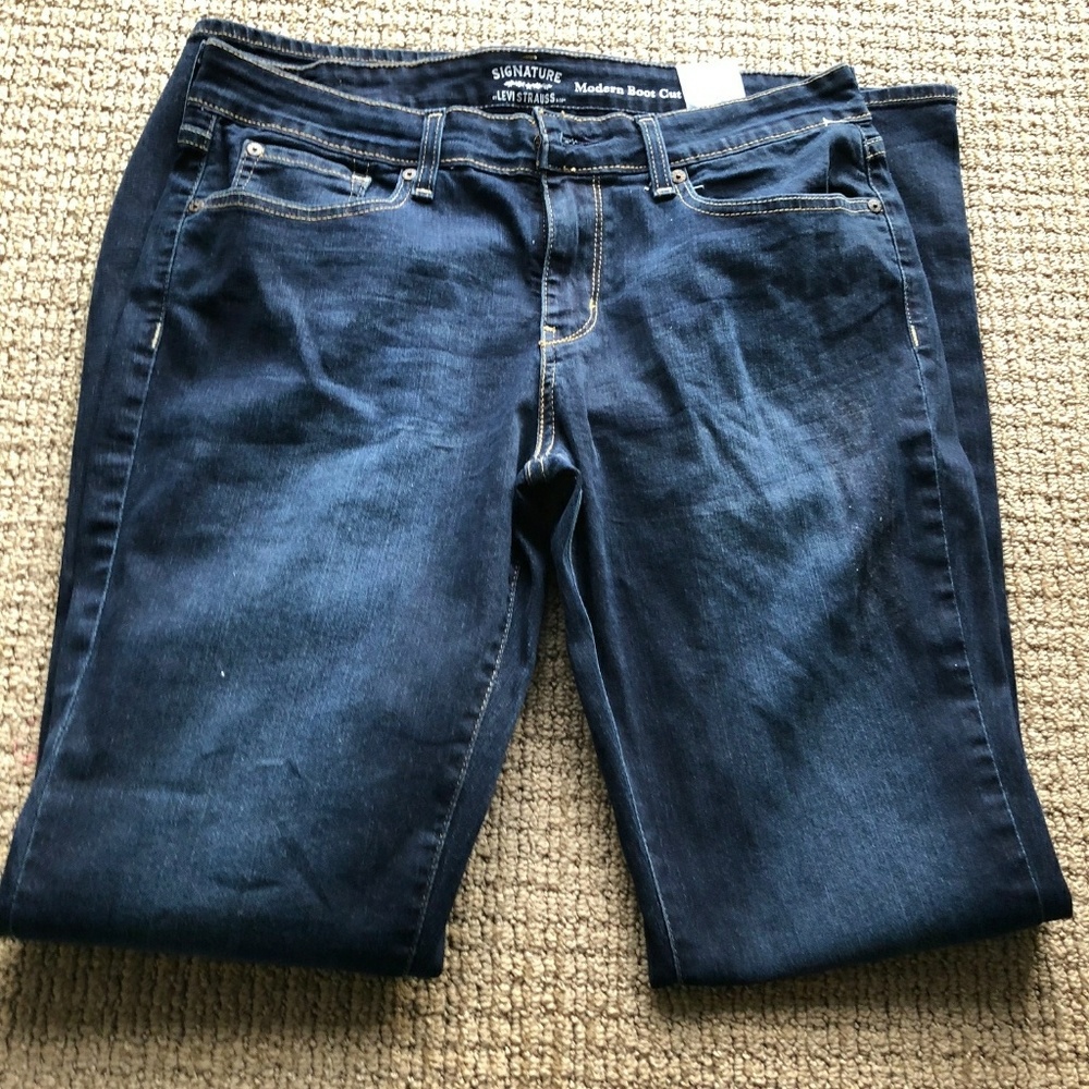 Jeans - Picture 2 of 4